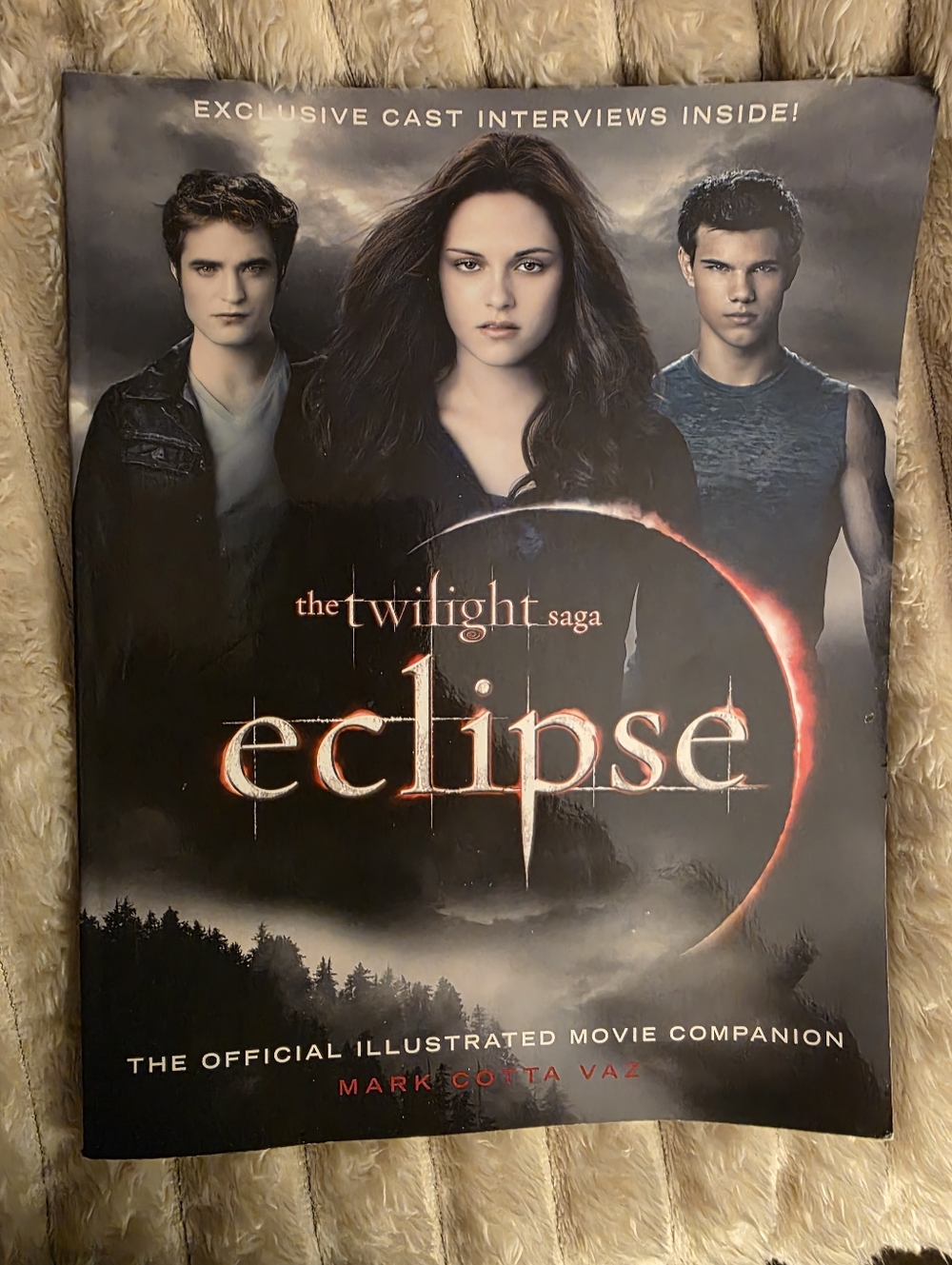 The Twilight Saga: Eclipse Illustrated Movie Companion